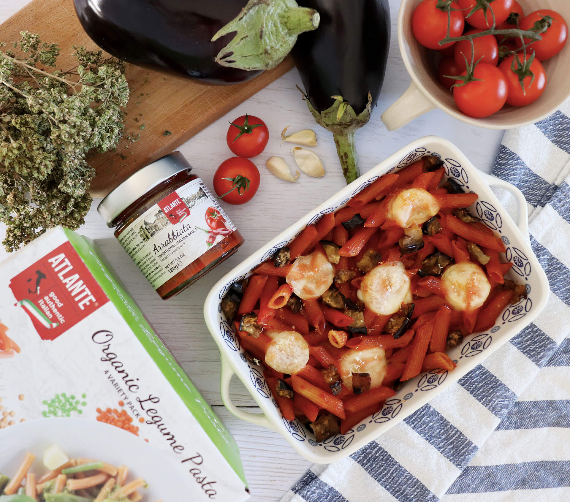 Yellow lentils baked pasta with Arrabbiata Sauce, eggplants and provola cheese | Atlante Brand